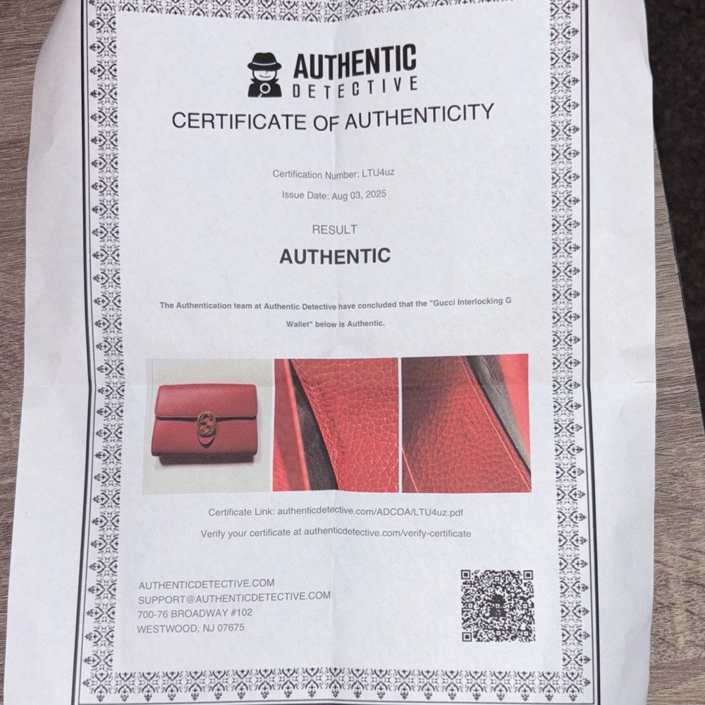 Gucci Crimson Leather Wristlet - Picture 5 of 5